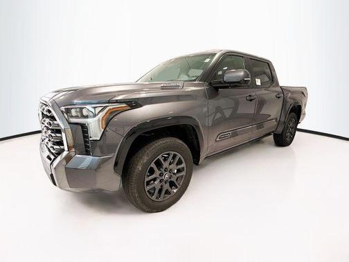 2025 Toyota Tundra Hybrid Platinum