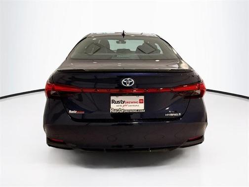 2021 Toyota Avalon Hybrid XSE
