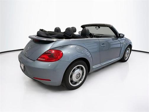 2016 Volkswagen Beetle 1.8T Denim