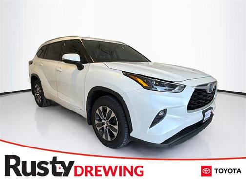 2022 Toyota Highlander Hybrid XLE