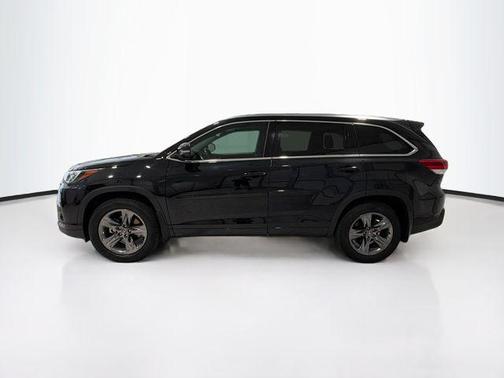 Midnight Black Metallic 2017 Toyota Highlander Limited Platinum