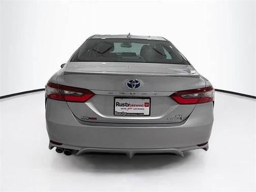 2024 Toyota Camry Hybrid SE