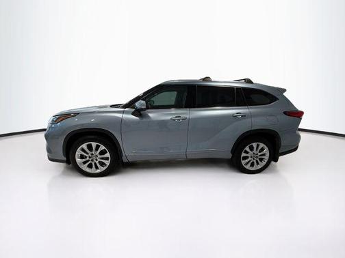 2022 Toyota Highlander Hybrid Limited