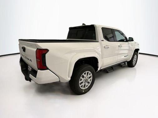 Ice 2026 Toyota Tacoma SR5