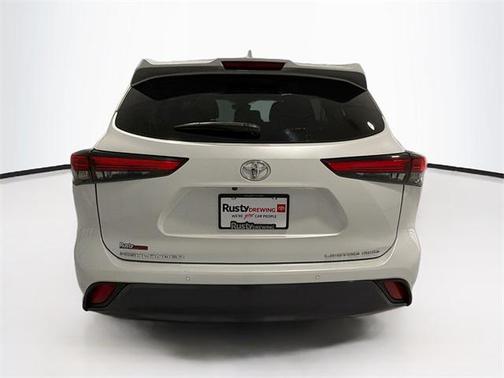 2022 Toyota Highlander Limited