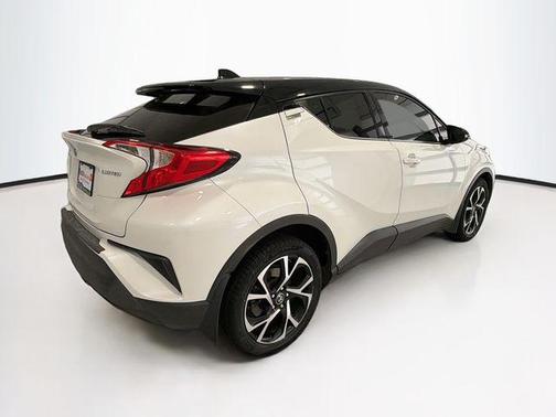 Blizzard Pearl 2019 Toyota C-HR Limited
