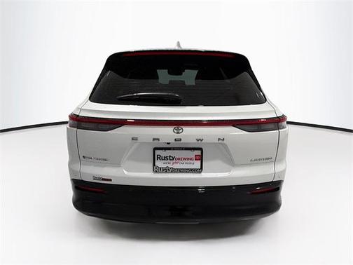 2025 Toyota Crown Signia Limited