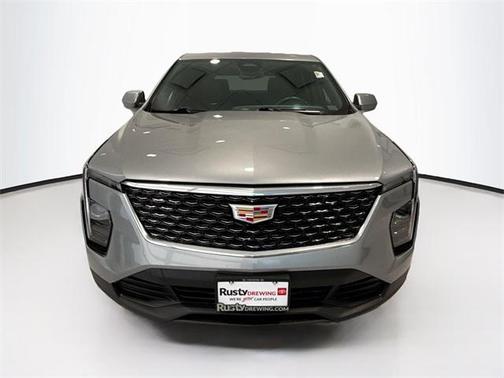 2024 Cadillac XT4 Luxury