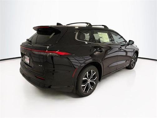 2026 Toyota Crown Signia XLE