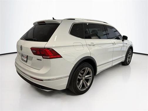 2019 Volkswagen Tiguan 2.0T SEL R-Line