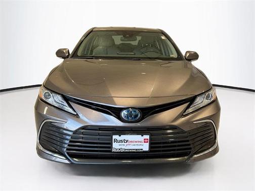 2021 Toyota Camry Hybrid XLE