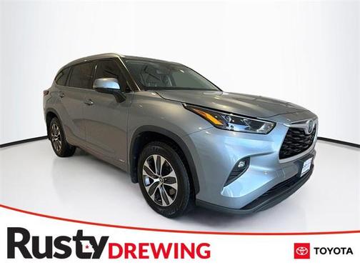 2022 Toyota Highlander Hybrid XLE