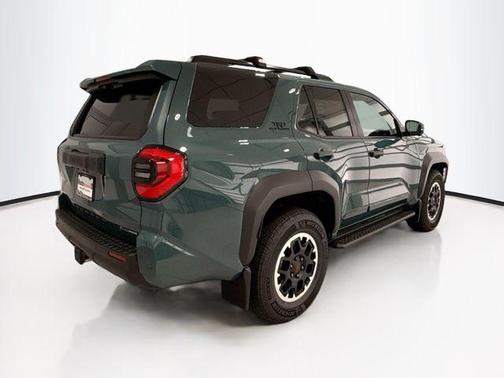 Everest 2025 Toyota 4Runner TRD Off Road Premium
