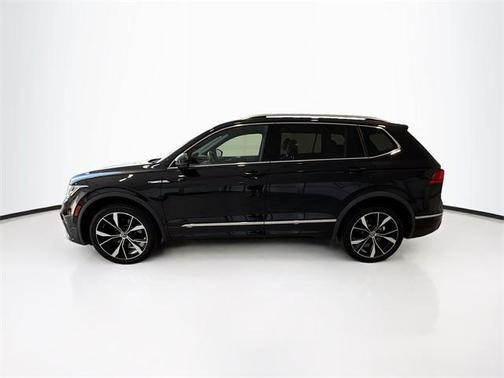 2022 Volkswagen Tiguan 2.0T SEL R-Line 4MOTION