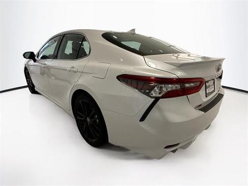 2024 Toyota Camry Hybrid SE