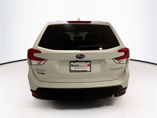 2023 Subaru Forester Base