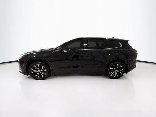 Black 2025 Toyota Crown Signia XLE