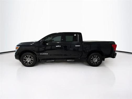 2021 Nissan Titan SV