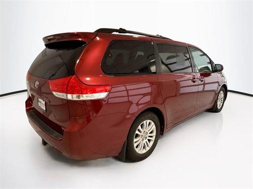 2011 Toyota Sienna XLE