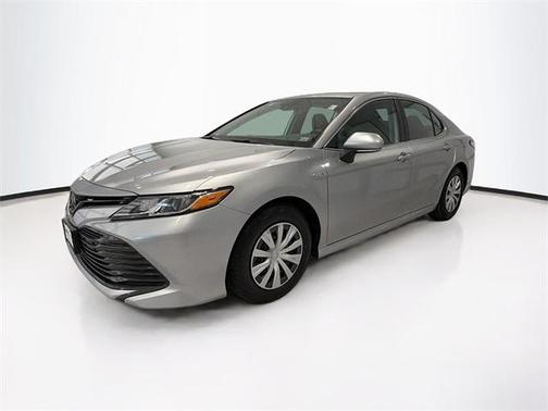 2019 Toyota Camry Hybrid LE