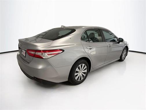 2019 Toyota Camry Hybrid LE