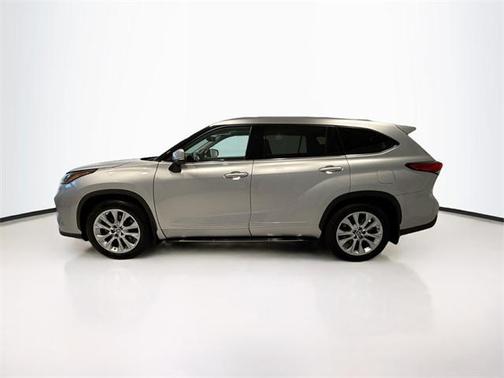 2022 Toyota Highlander Limited