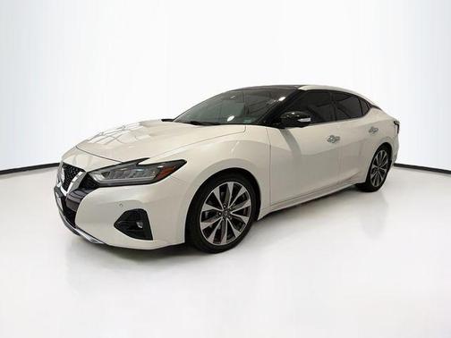 Pearl White 2019 Nissan Maxima 3.5 Platinum