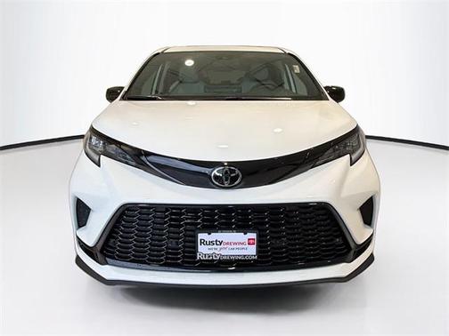 2026 Toyota Sienna XSE 7 Passenger