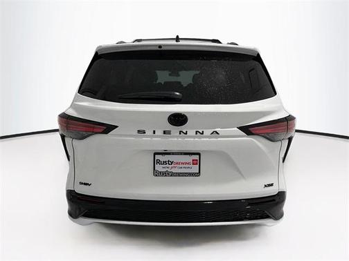 2026 Toyota Sienna XSE 7 Passenger