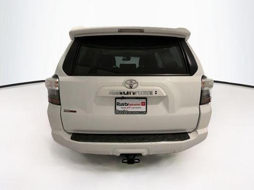 Ice Cap 2024 Toyota 4Runner SR5 Premium