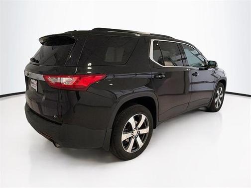 2021 Chevrolet Traverse LT Leather