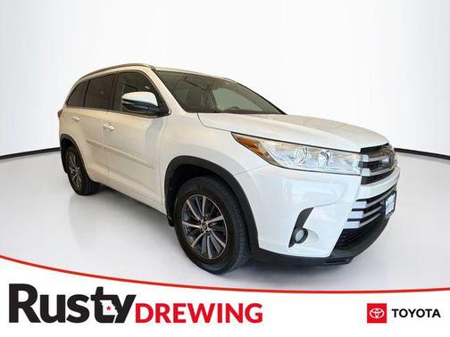 Blizzard Pearl 2017 Toyota Highlander XLE