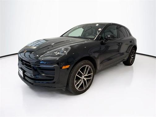 2023 Porsche Macan Base