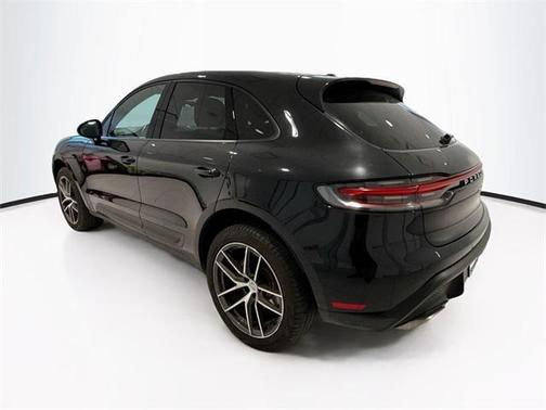 2023 Porsche Macan Base
