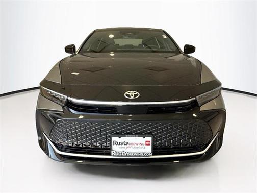 2025 Toyota Crown Platinum