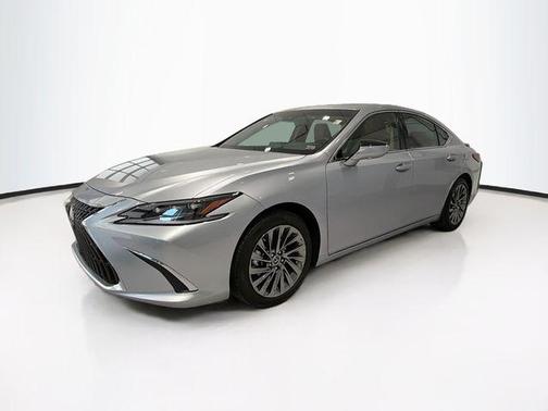 2025 Lexus ES 300h Ultra Luxury
