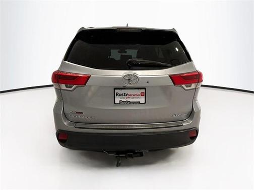 2018 Toyota Highlander SE