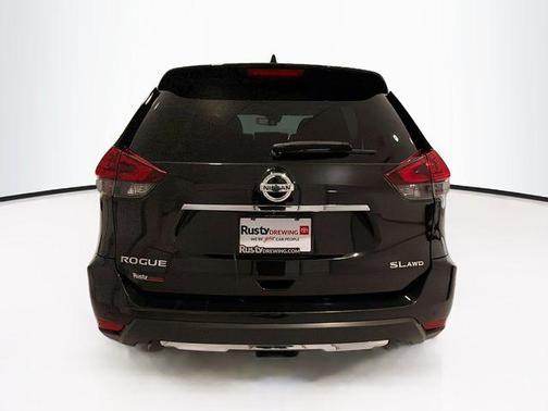 Magnetic Black Pearl 2019 Nissan Rogue SL