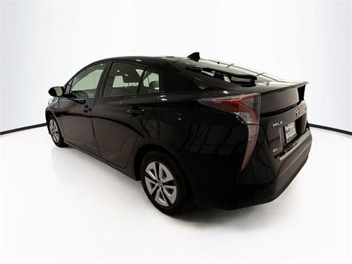 2016 Toyota Prius Three