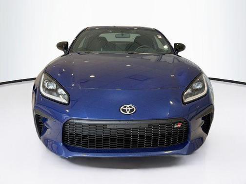 Trueno Blue 2025 Toyota GR86 Premium