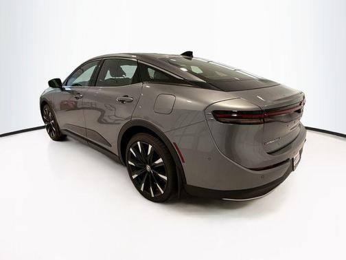 2025 Toyota Crown Platinum