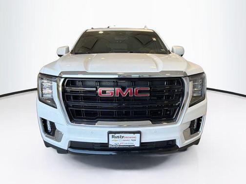 2023 GMC Yukon SLE