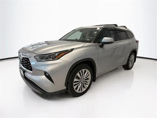 2024 Toyota Highlander Platinum