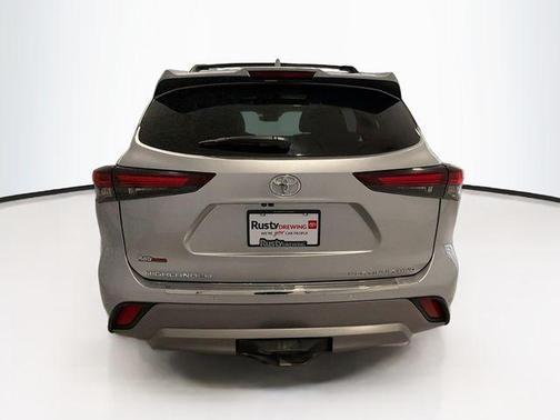 2024 Toyota Highlander Platinum