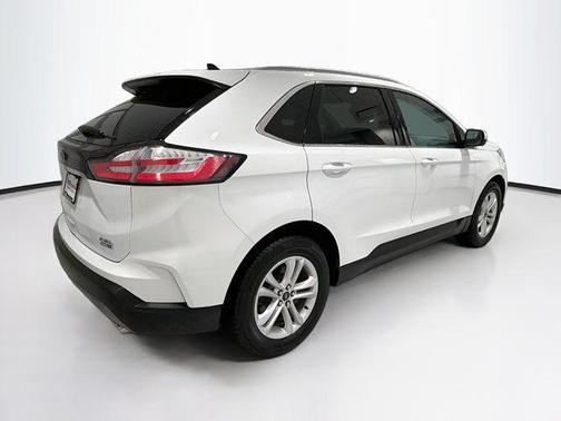 Oxford White 2020 Ford Edge SEL