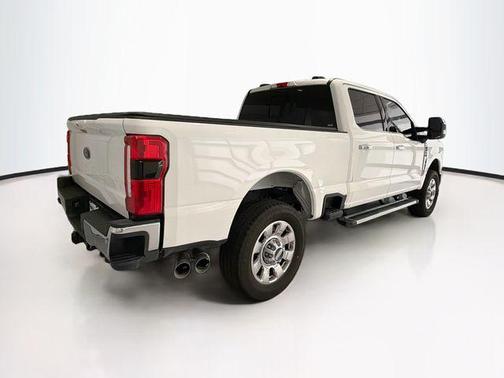 White Metallic 2025 Ford F-350 Lariat