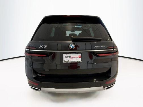 2025 BMW X7 xDrive40i