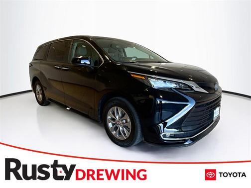 2024 Toyota Sienna XLE