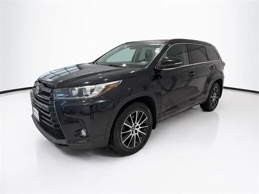2018 Toyota Highlander SE