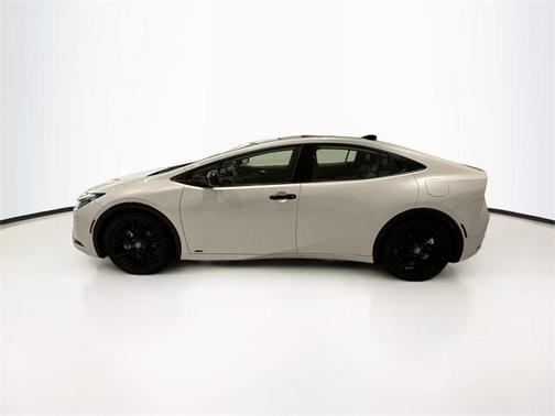 2025 Toyota Prius L